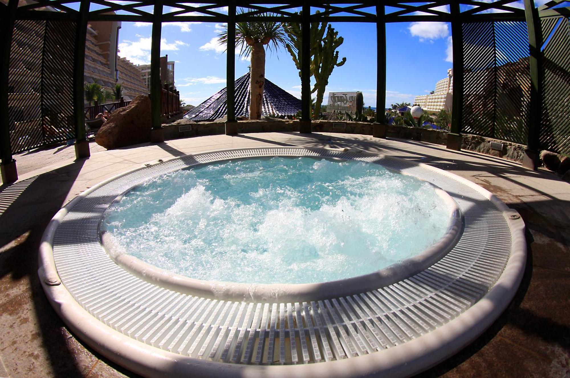 Hotel Livvo Lago Taurito & Aquapark Dış mekan fotoğraf